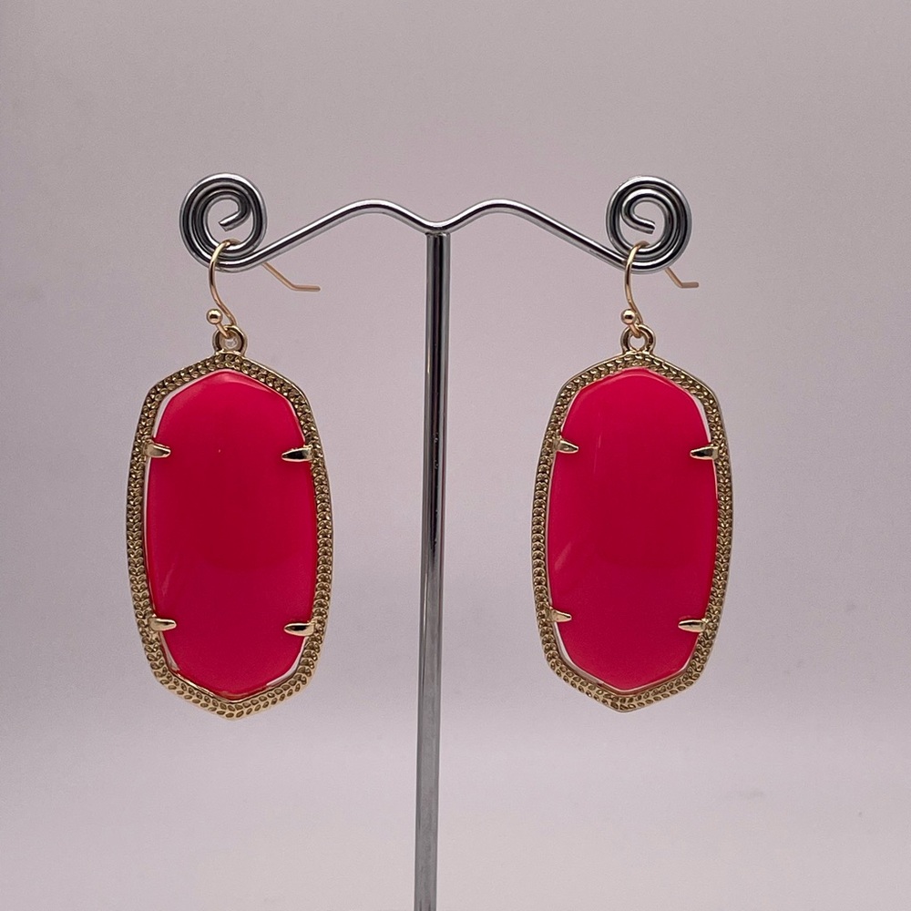 Fashion Earrings. Gold and Vibrant Pink Earrings NWOT